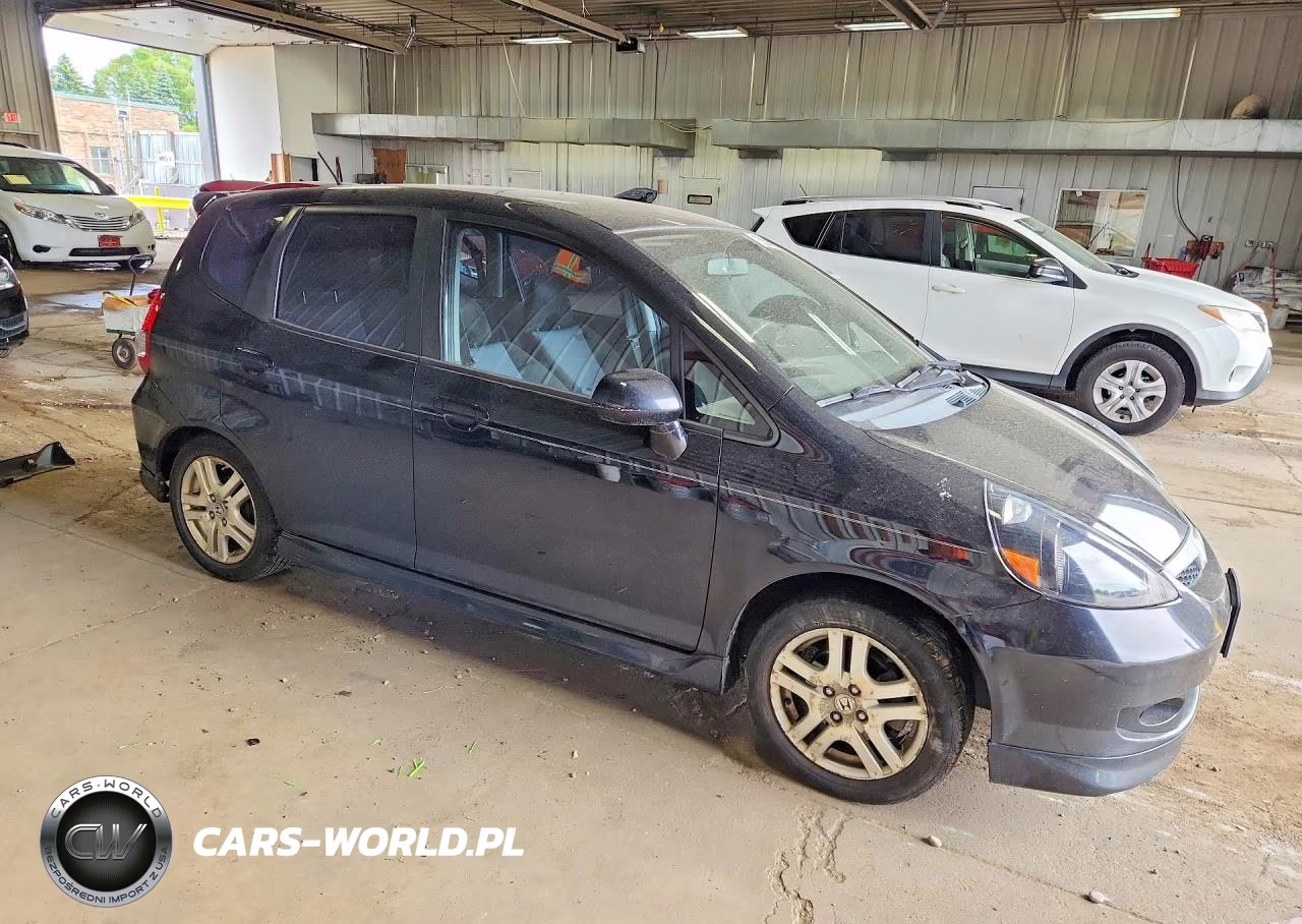 2008 Honda Fit Sport VIN:JHMGD37618S005110 - 4