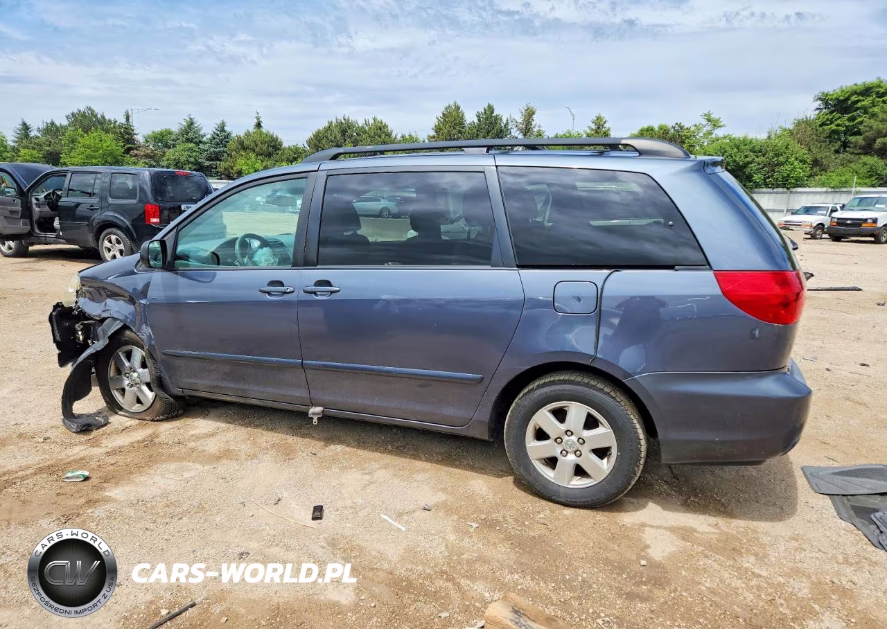 2009 Toyota Sienna Le 7-Passenger VIN:5TDZK23C09S267233 - 2