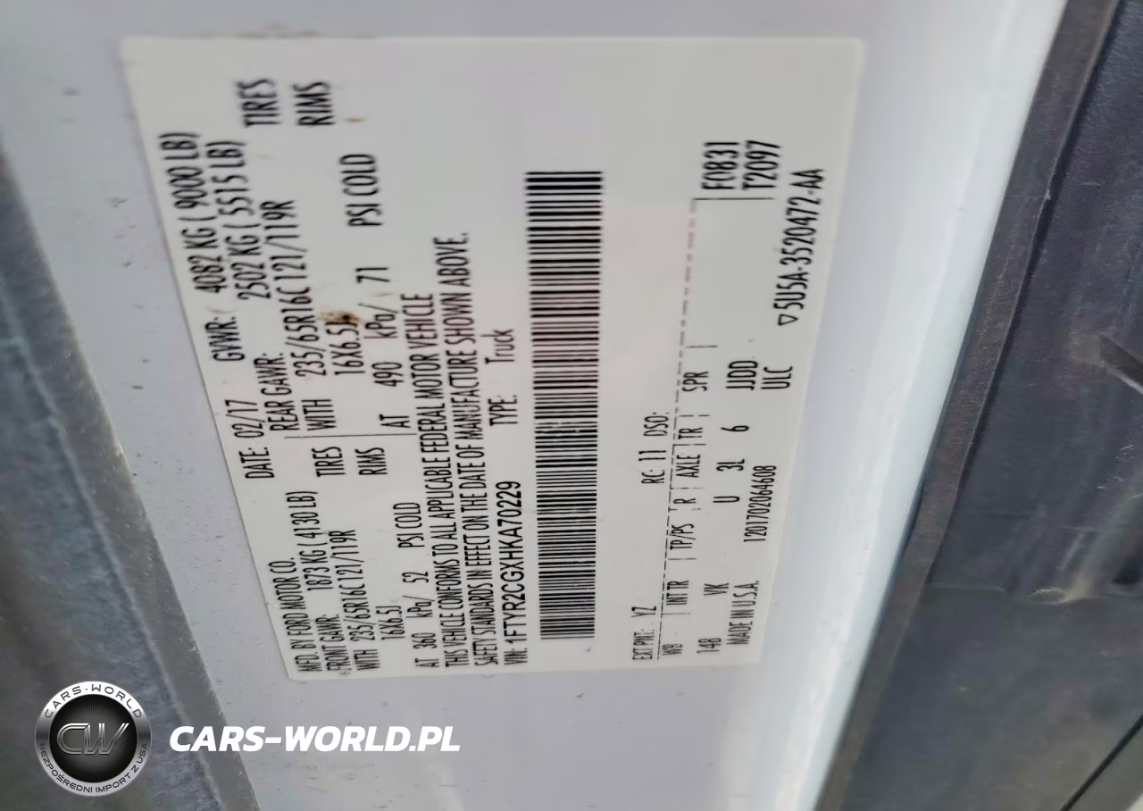 2017 Ford Transit T-250 VIN:1FTYR2CGXHKA70229 - 13