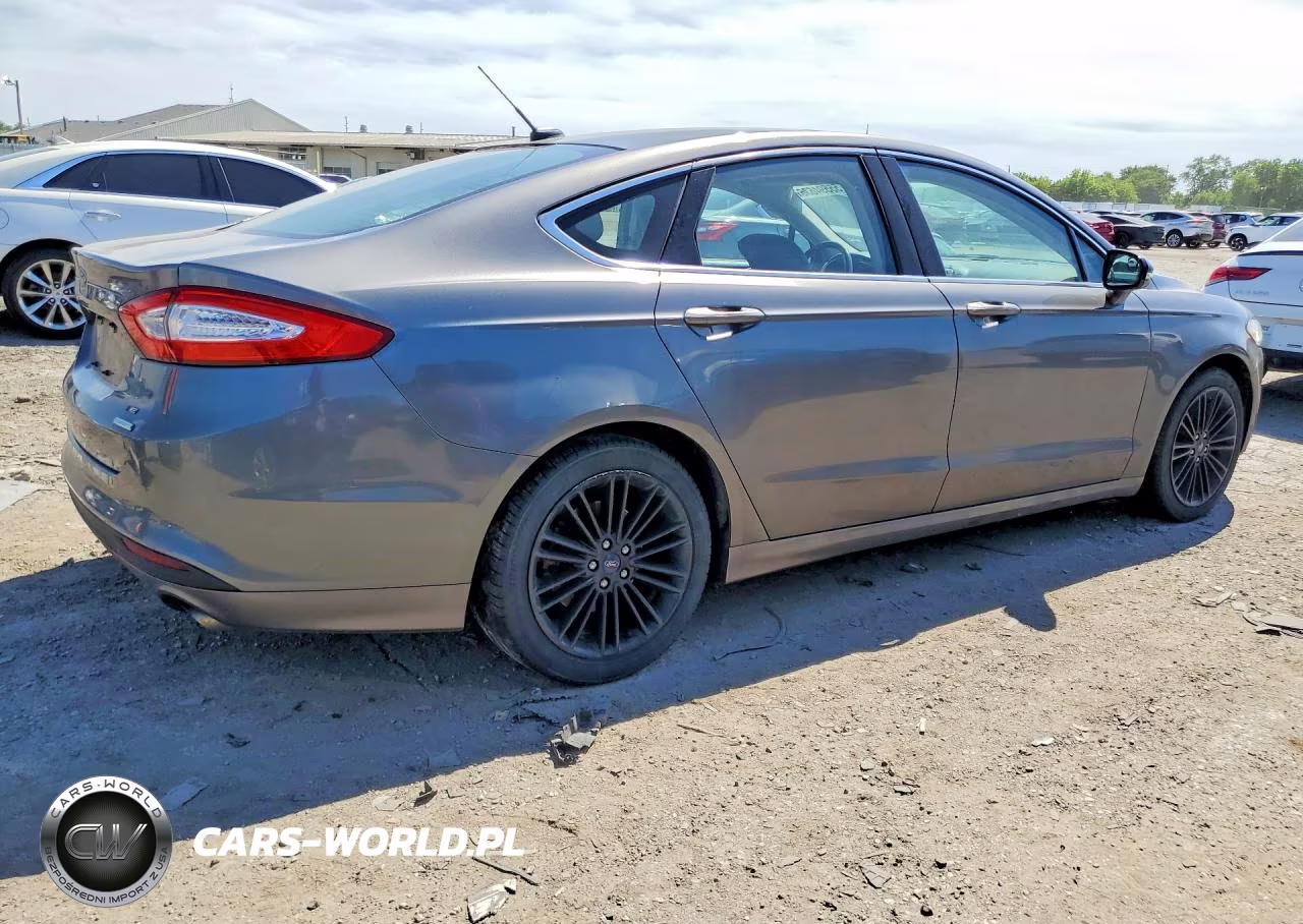 2014 Ford Fusion Se VIN:1FA6P0HDXE5357831 - 3