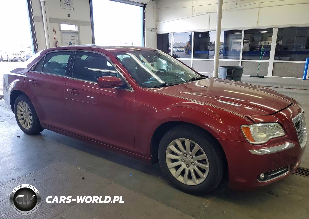 2013 Chrysler 300 VIN:2C3CCAAG5DH627580 - 4
