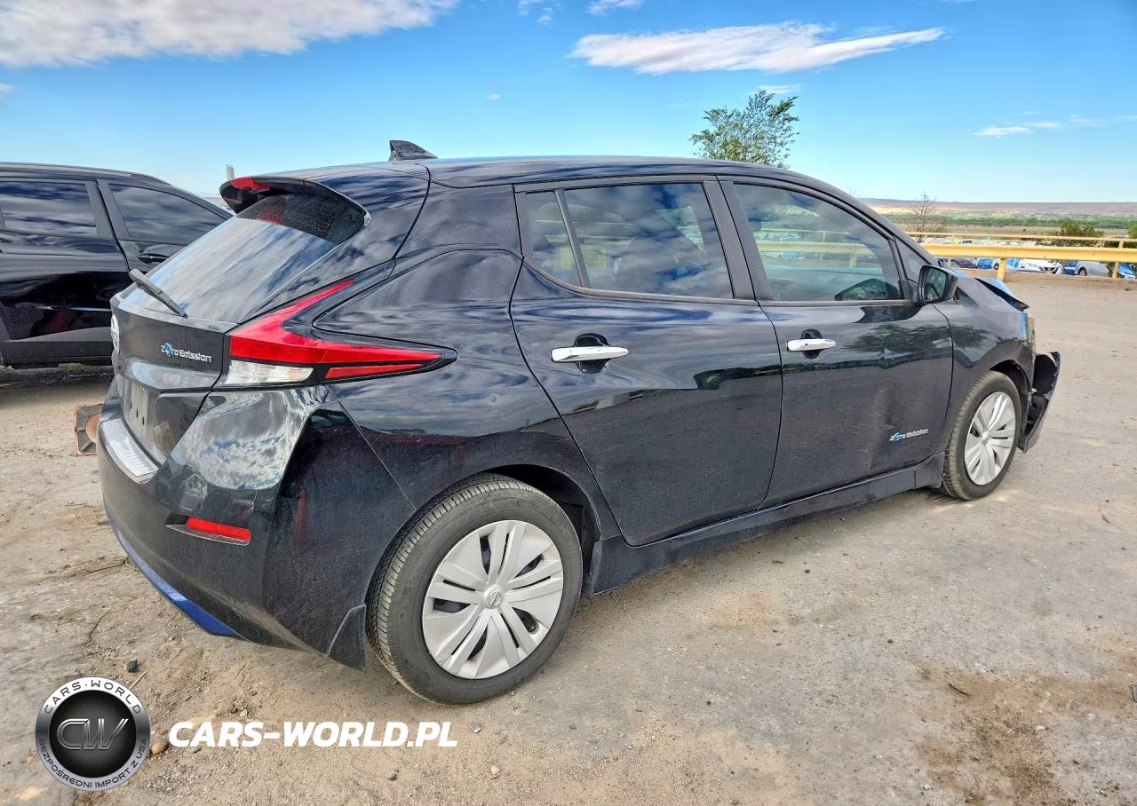 2018 Nissan Leaf S VIN:1N4AZ1CP6JC311771 - 3