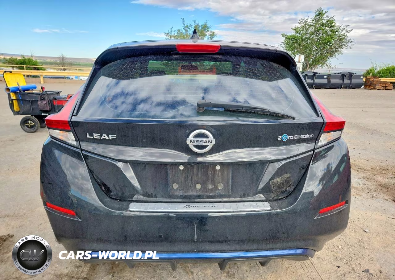 2018 Nissan Leaf S VIN:1N4AZ1CP6JC311771 - 6