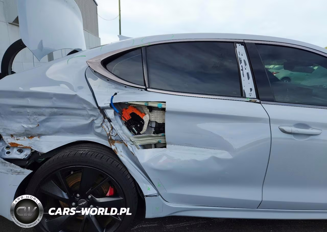 2023 Genesis G70 3.3T Standard VIN:KMTG54TEXPU104935 - 10