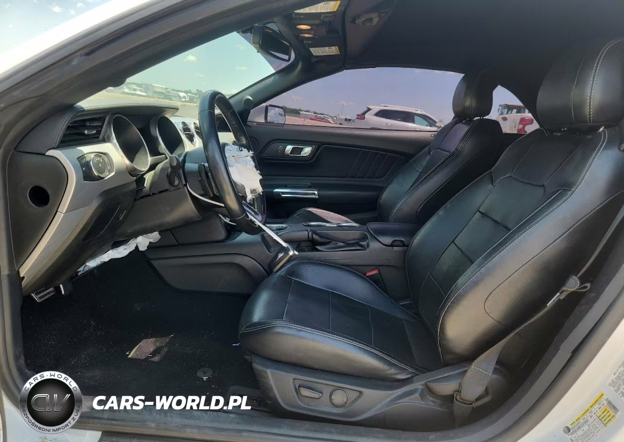 2020 Ford Mustang VIN:1FATP8UH2L5132083 - 7