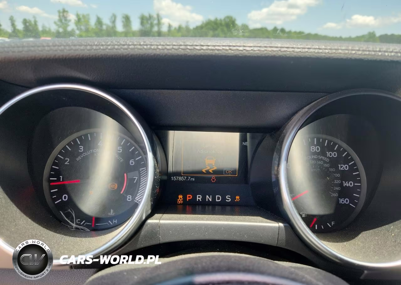 2020 Ford Mustang VIN:1FATP8UH2L5132083 - 9