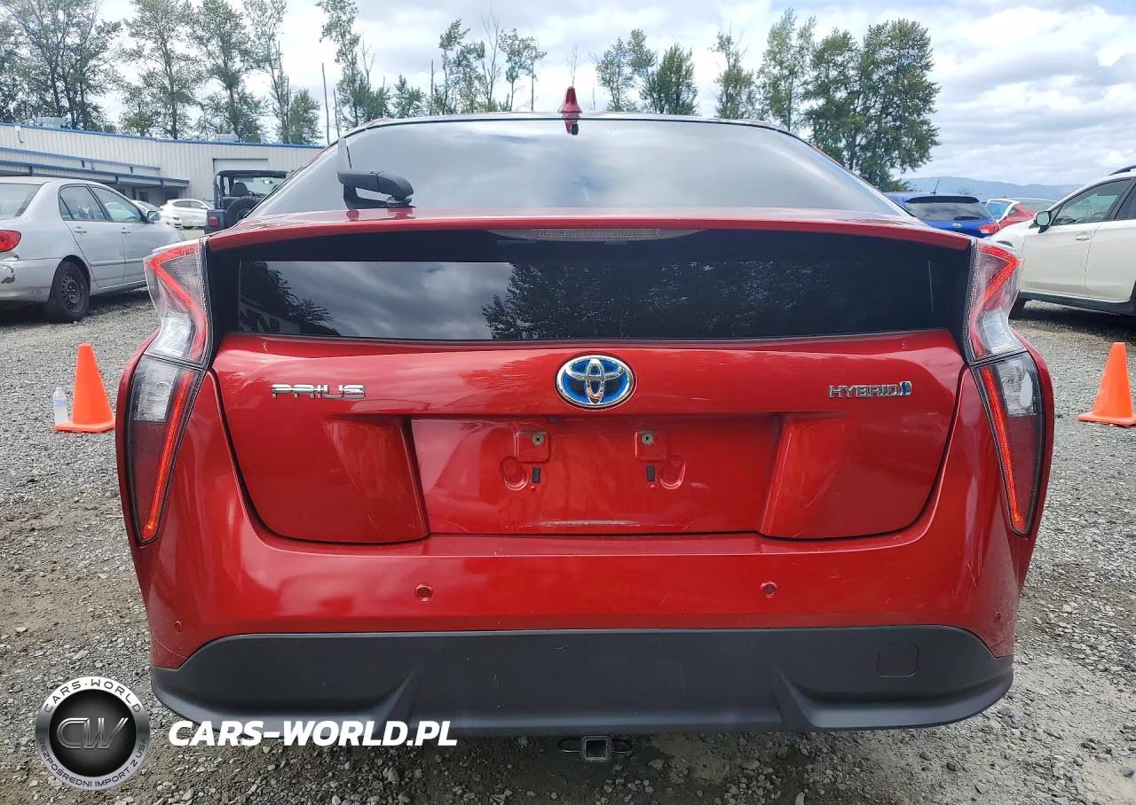 2018 Toyota Prius Four Touring VIN:JTDKARFU1J3547993 - 6