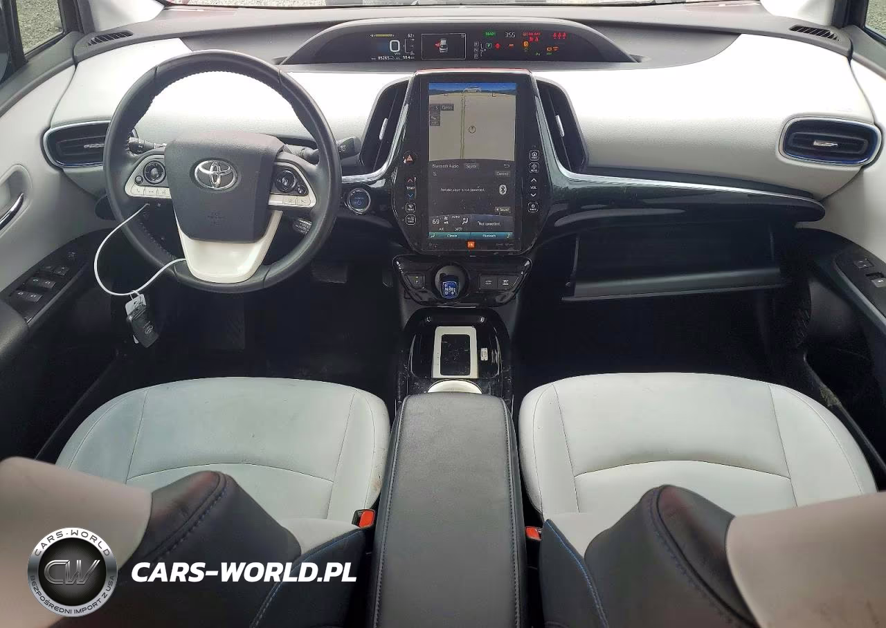 2018 Toyota Prius Four Touring VIN:JTDKARFU1J3547993 - 8