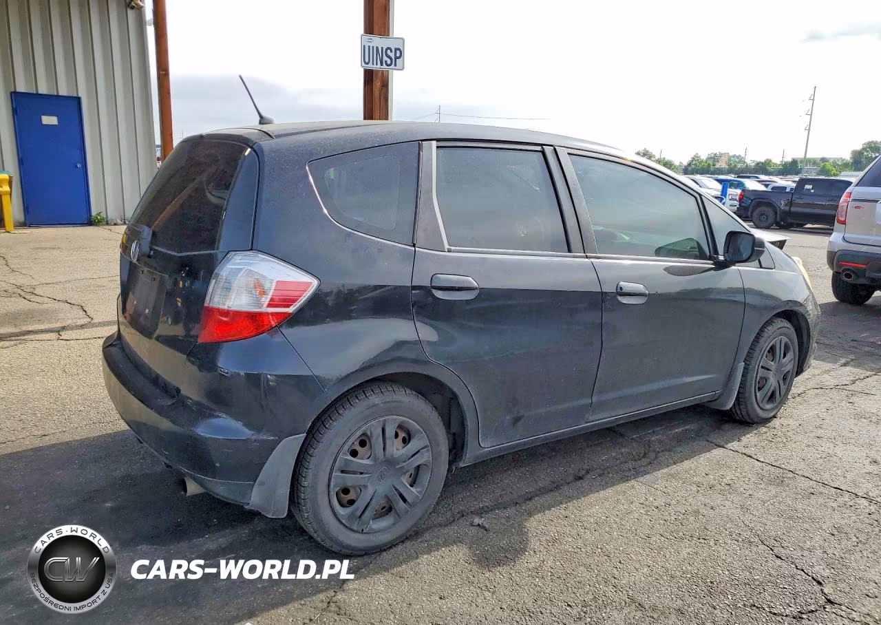 2010 Honda Fit VIN:JHMGE8H21AC038176 - 3