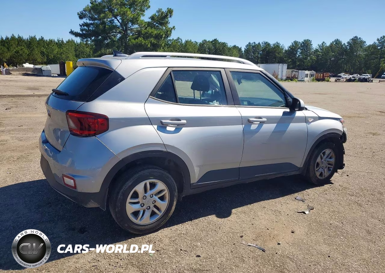 2020 Hyundai Venue Sel VIN:KMHRC8A38LU032693 - 3