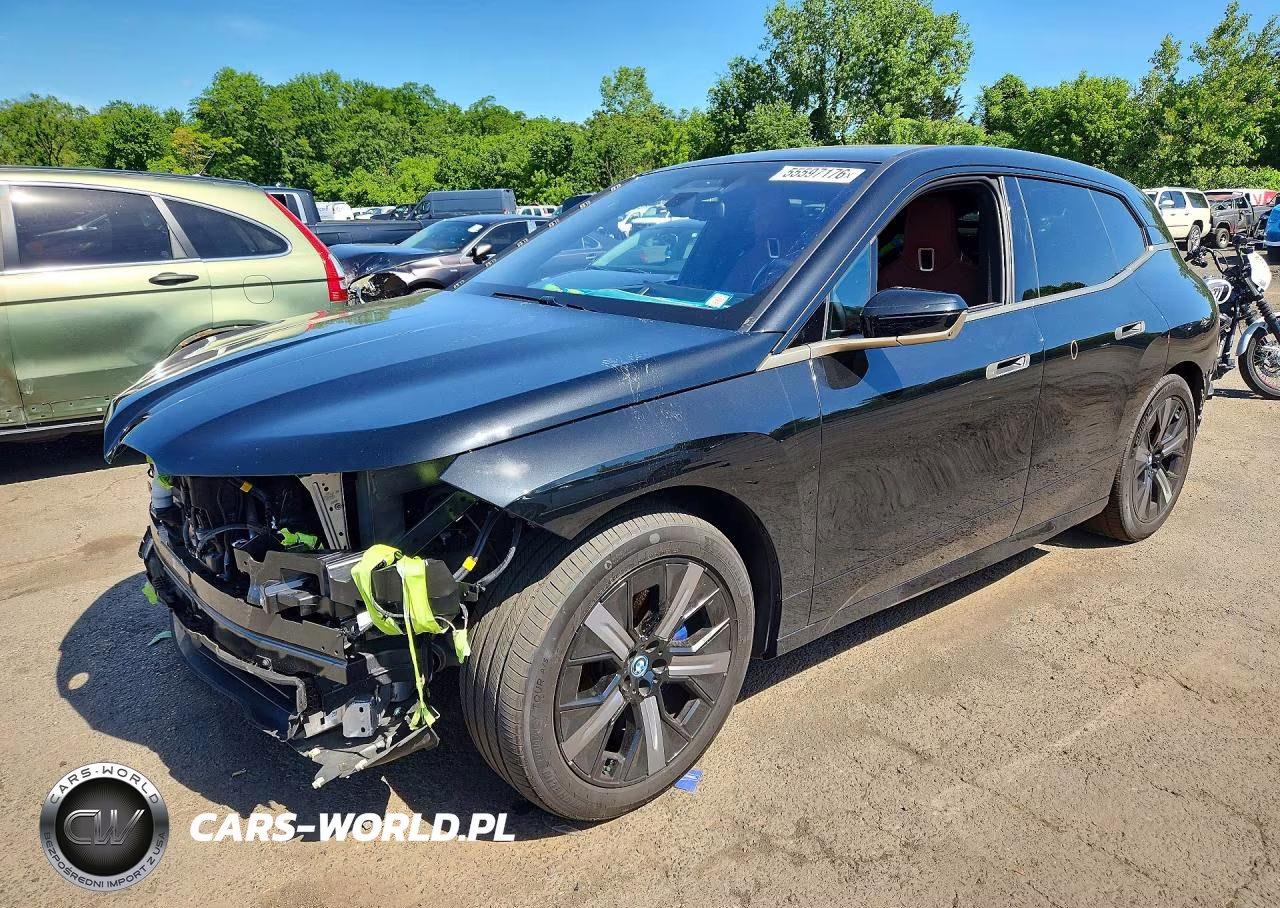 2025 BMW Ix xDrive50