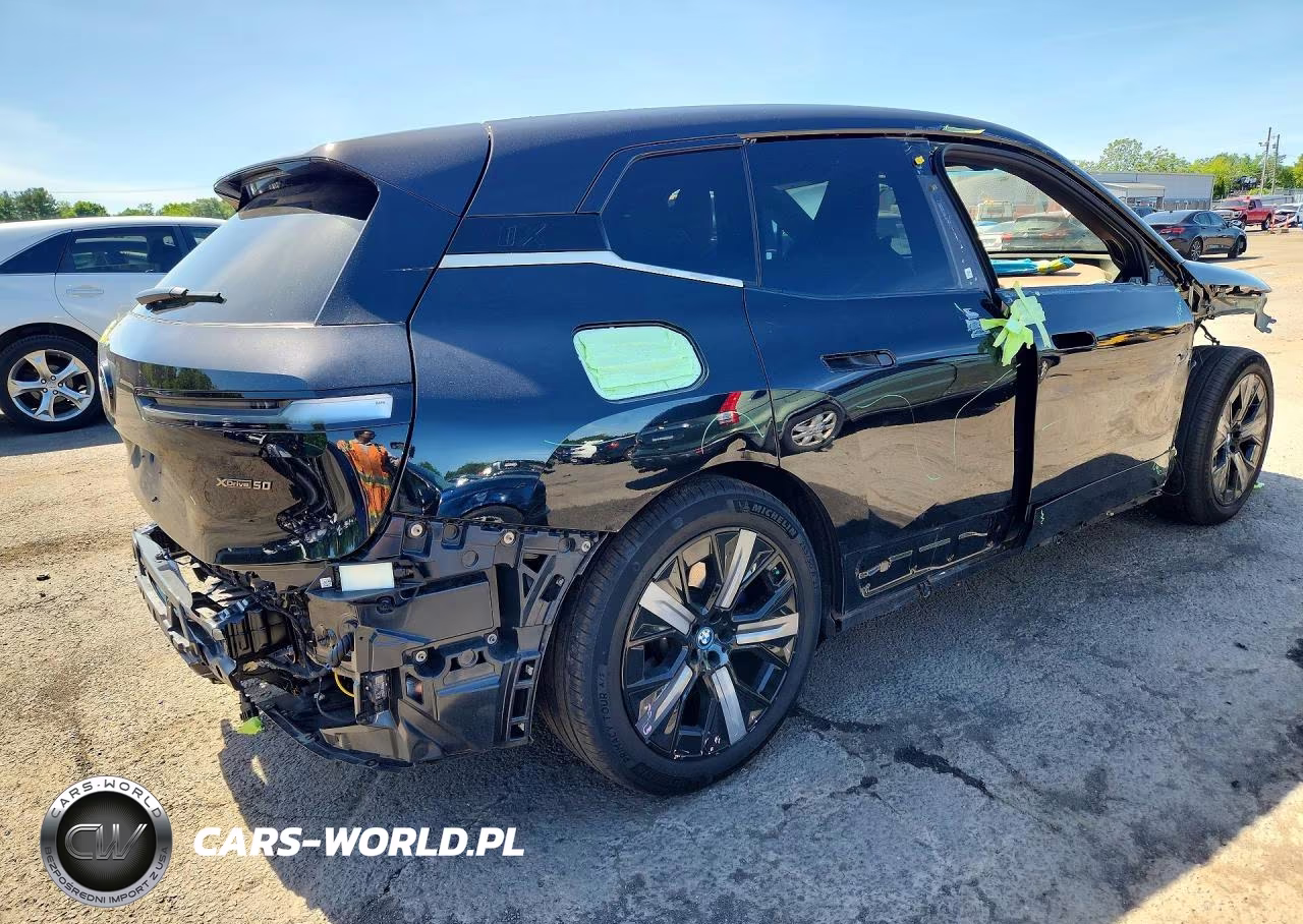 2025 BMW Ix xDrive50 VIN:WB523CF00SCT44000 - 3