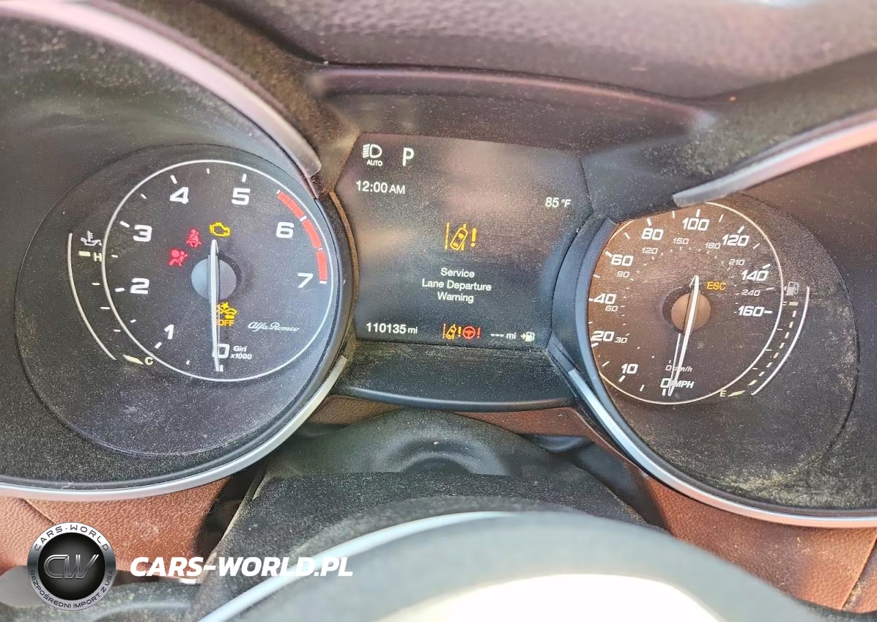 2018 Alfa Romeo Stelvio Ti Sport VIN:ZASFAKNN7J7B99636 - 9