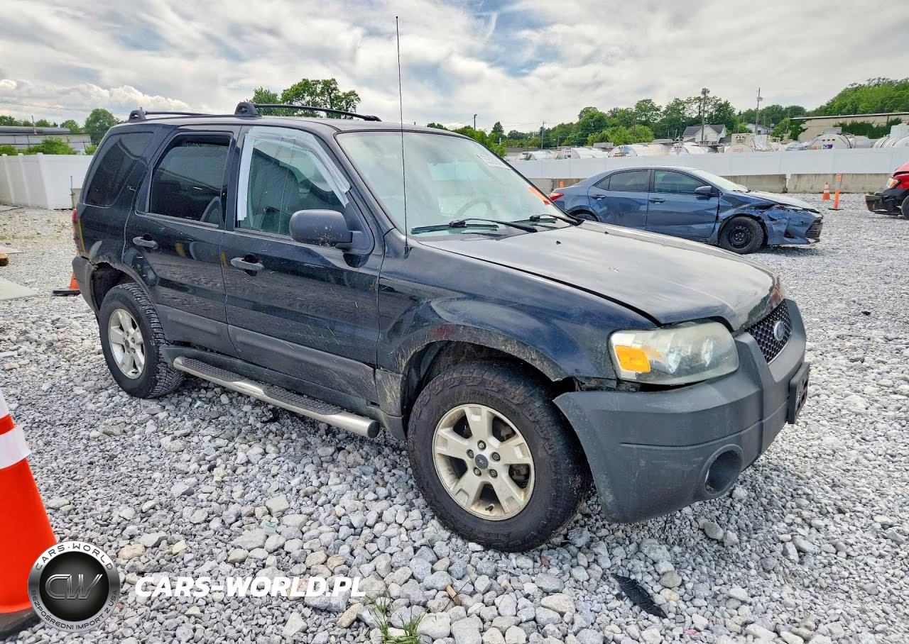 2007 Ford Escape Xlt VIN:1FMYU03187KB17332 - 4
