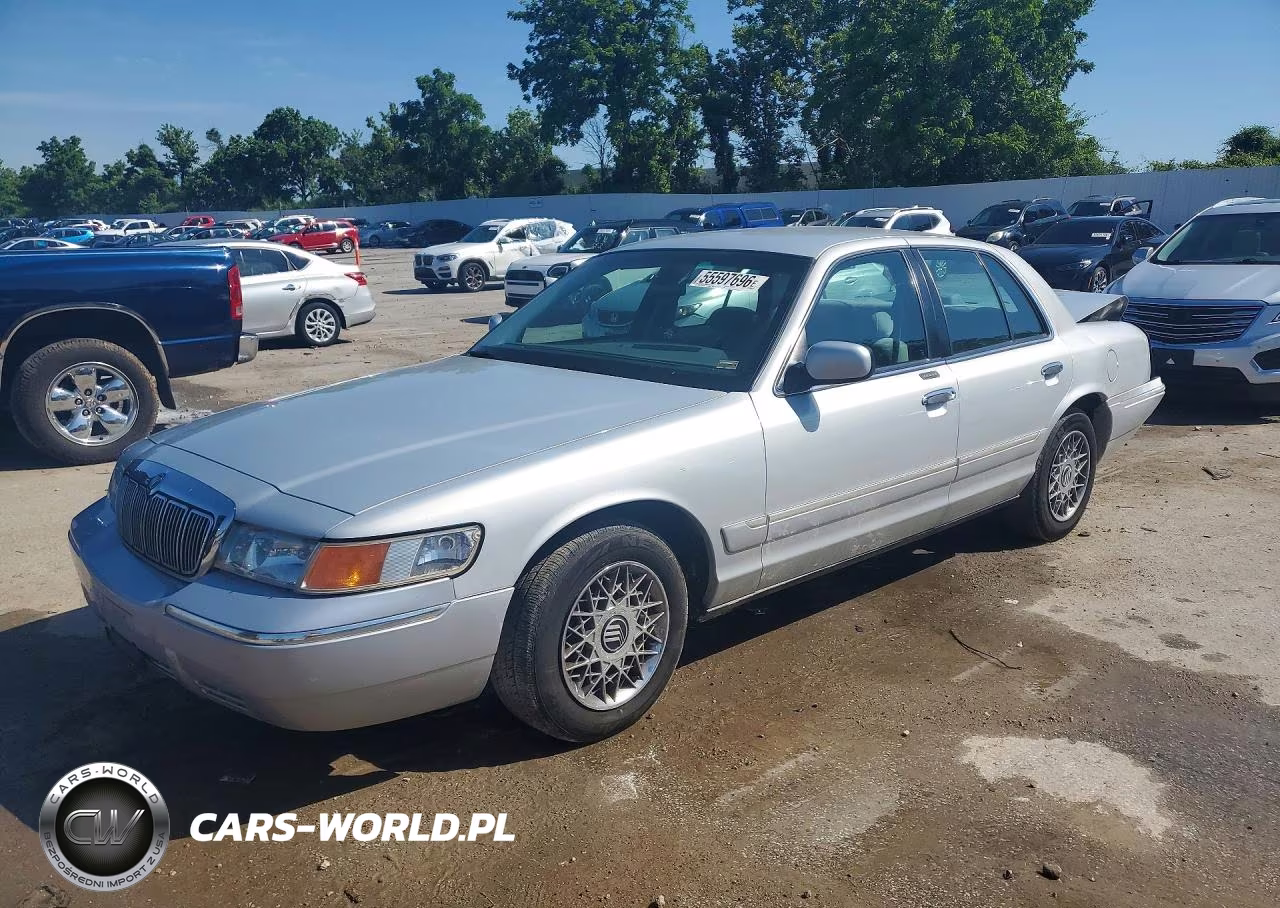 2000 Merc Marquis