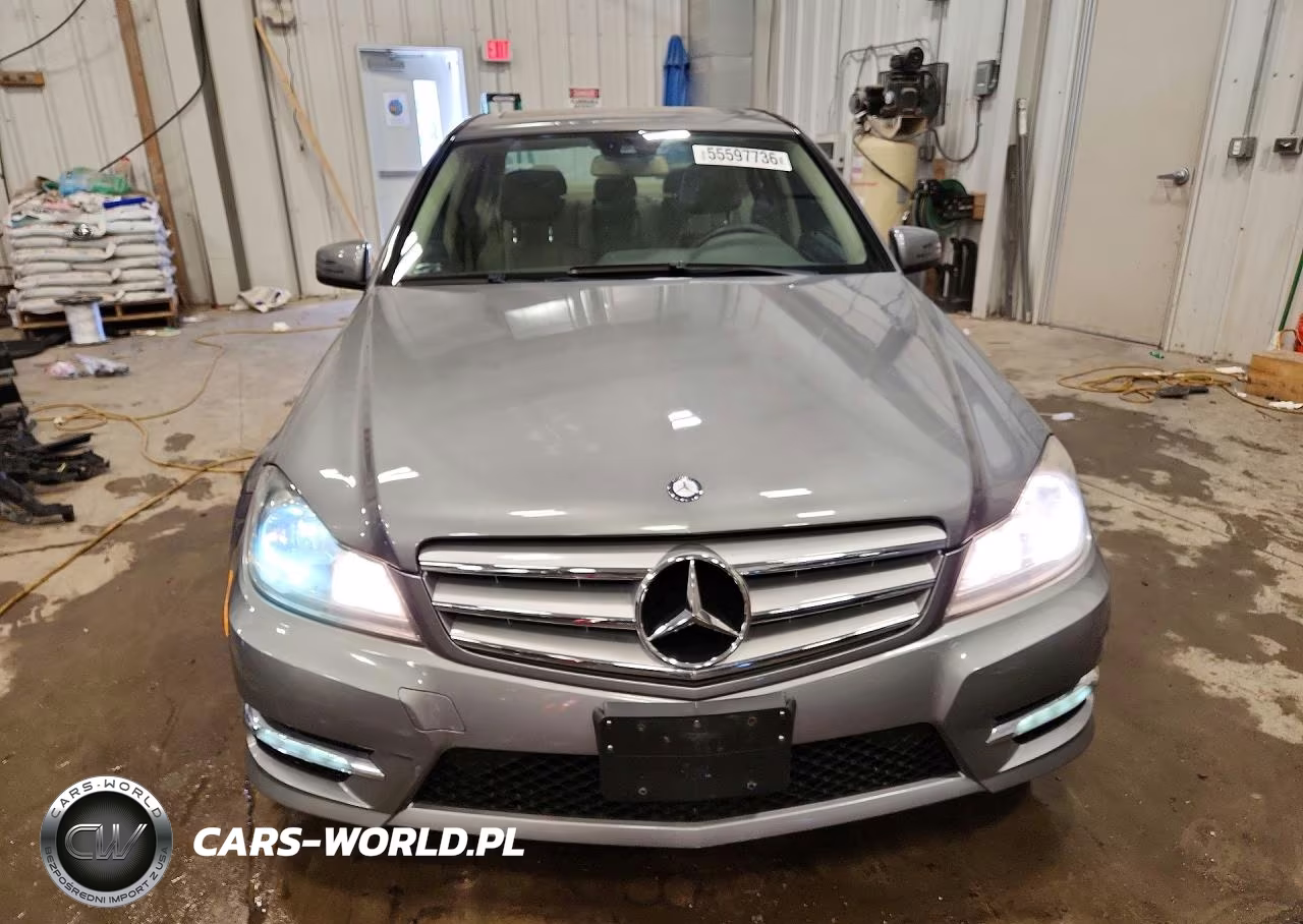 2012 Mercedes-Benz C 300 4Matic VIN:WDDGF8BB3CA706622 - 5