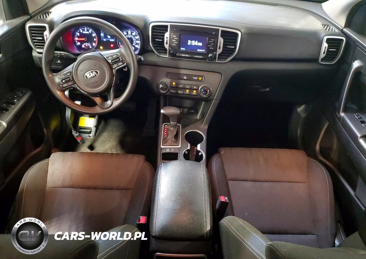 2019 Kia Sportage Lx VIN:KNDPM3AC8K7585644 - 8