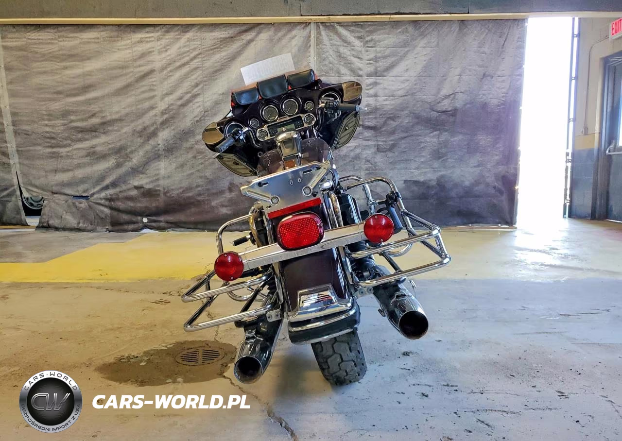 2007 Harley-Davidson Flhtcui VIN:1HD1FC4107Y722621 - 4