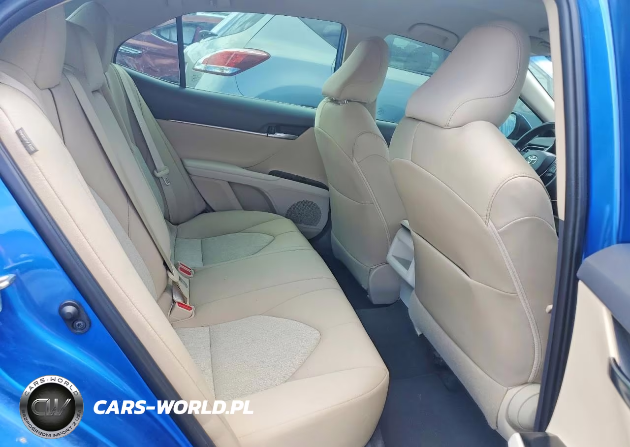 2019 Toyota Camry Le VIN:4T1B11HK9KU275374 - 10