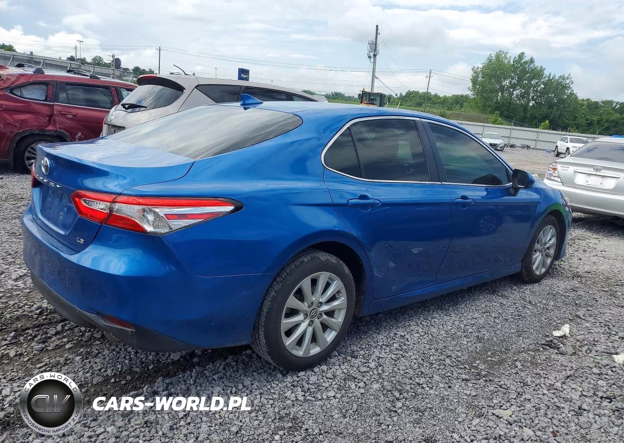 2019 Toyota Camry Le VIN:4T1B11HK9KU275374 - 3