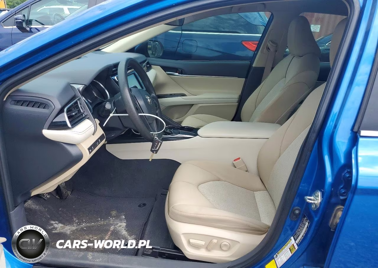 2019 Toyota Camry Le VIN:4T1B11HK9KU275374 - 7