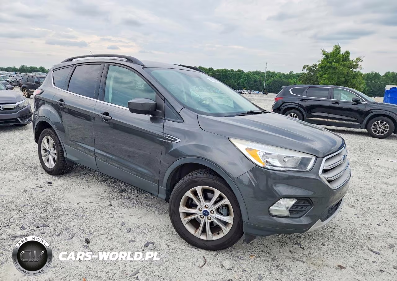 2018 Ford Escape Se VIN:1FMCU0GD4JUC20323 - 4