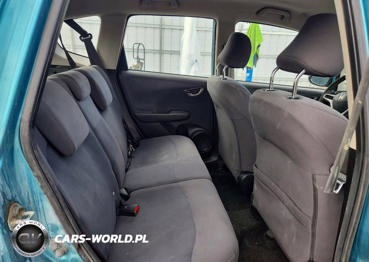 2012 Honda Fit VIN:JHMGE8G38CC004569 - 10