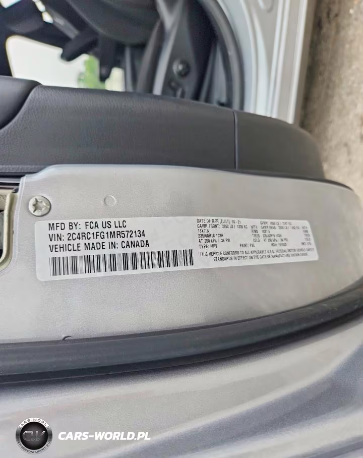 2021 Chrysler Pacifica Touring VIN:2C4RC1FG1MR572134 - 13