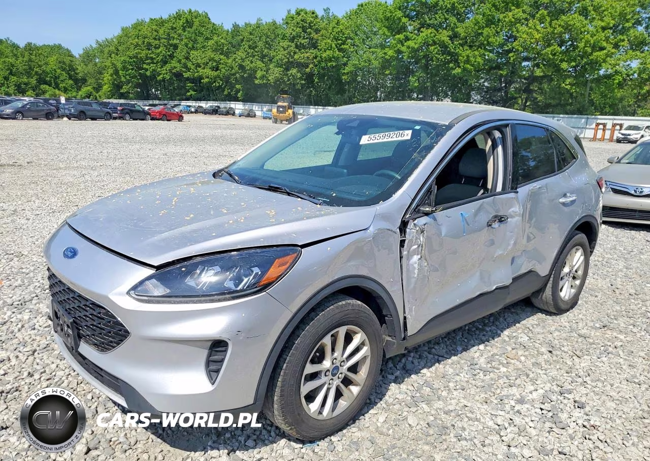 2020 Ford Escape Se