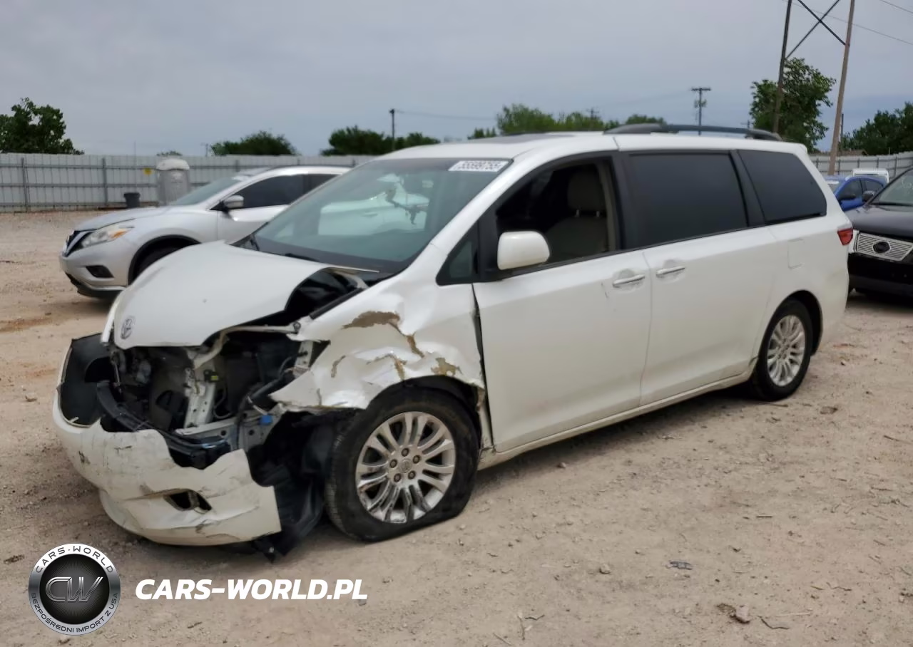 2015 Toyota Sienna Xle 8-Passenger