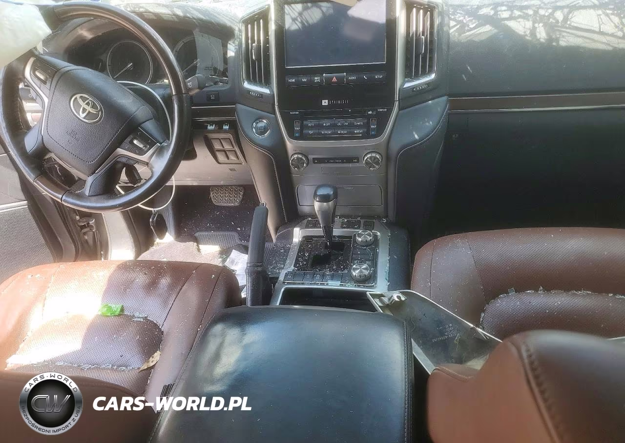 2018 Toyota Land Cruiser Base VIN:JTMCY7AJ8J4063573 - 8