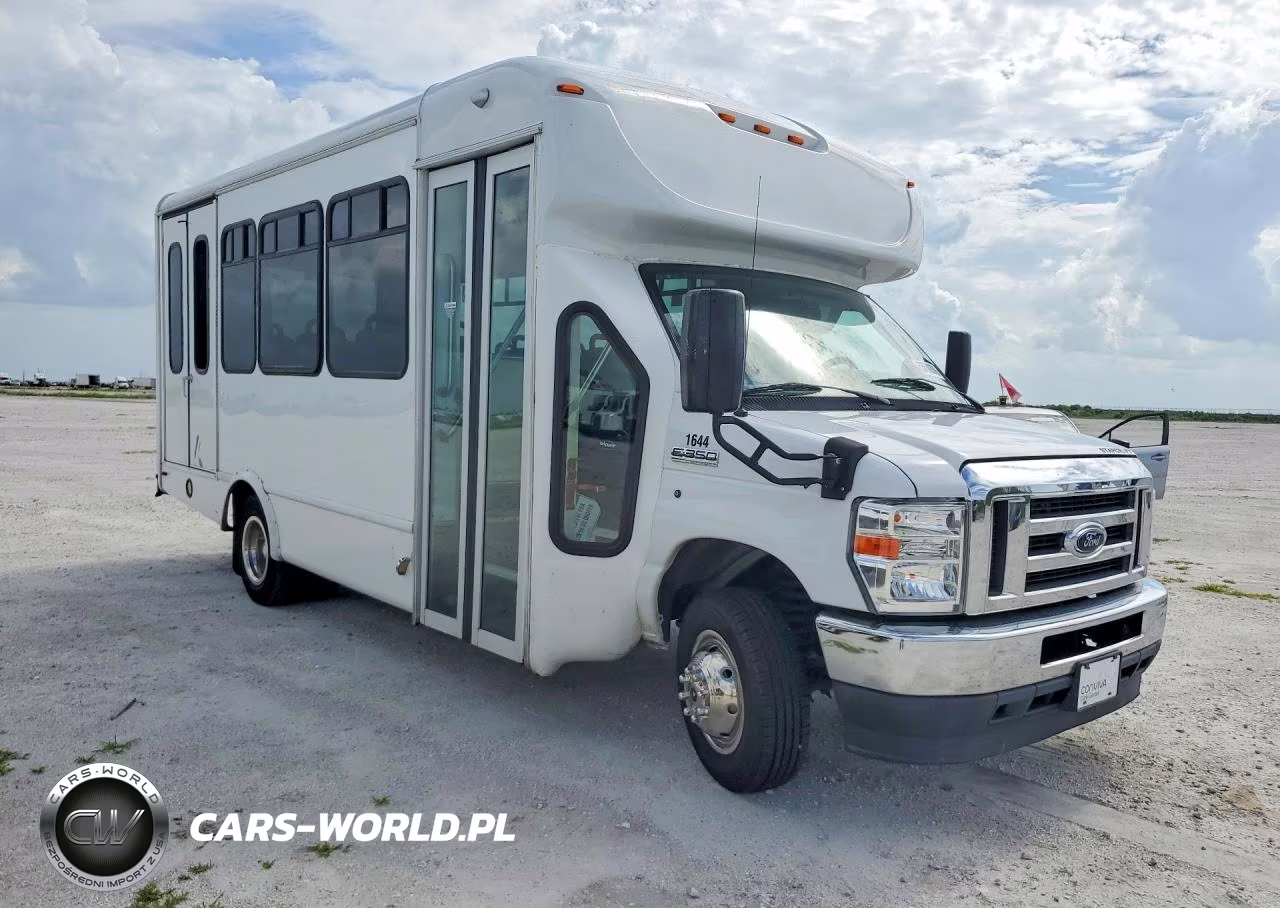 2021 Ford Econoline E350 Super Duty Cutaway Van VIN:1FDEE3FN9MDC10814 - 4
