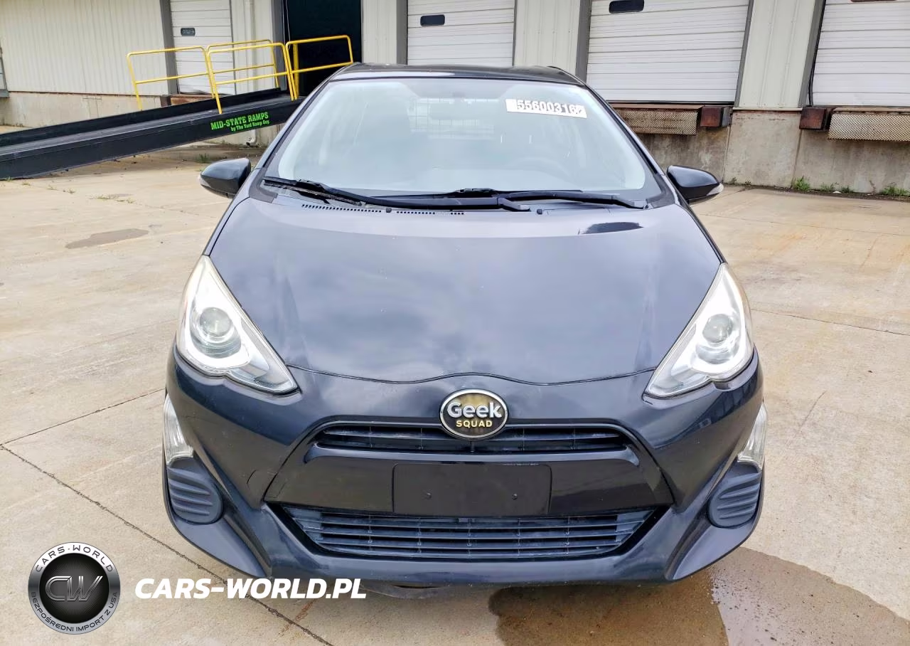 2016 Toyota Prius C Two VIN:JTDKDTB33G1121003 - 5
