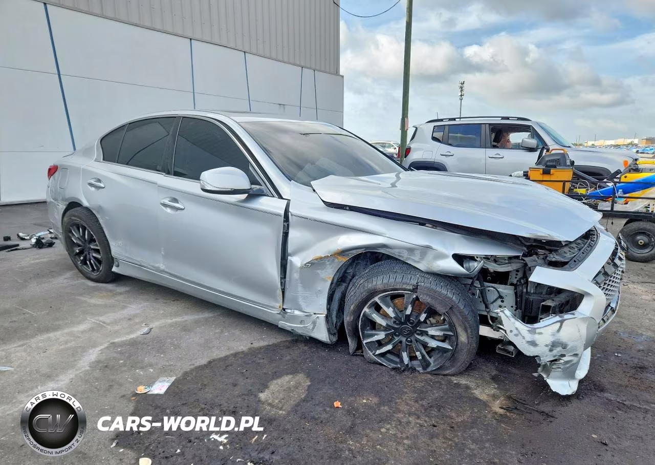 2015 Infiniti Q50 Premium VIN:JN1BV7AP7FM347733 - 4