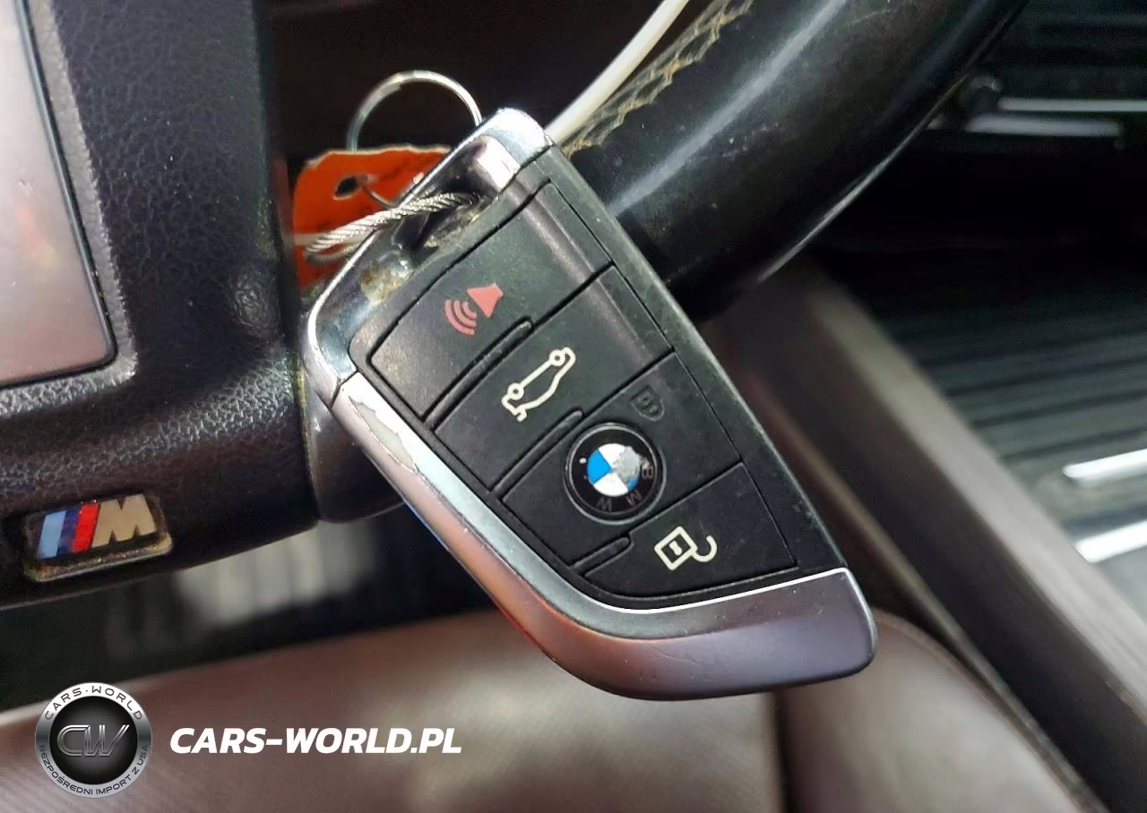 2016 BMW X5 xDrive50I VIN:5UXKR6C56G0J83504 - 14
