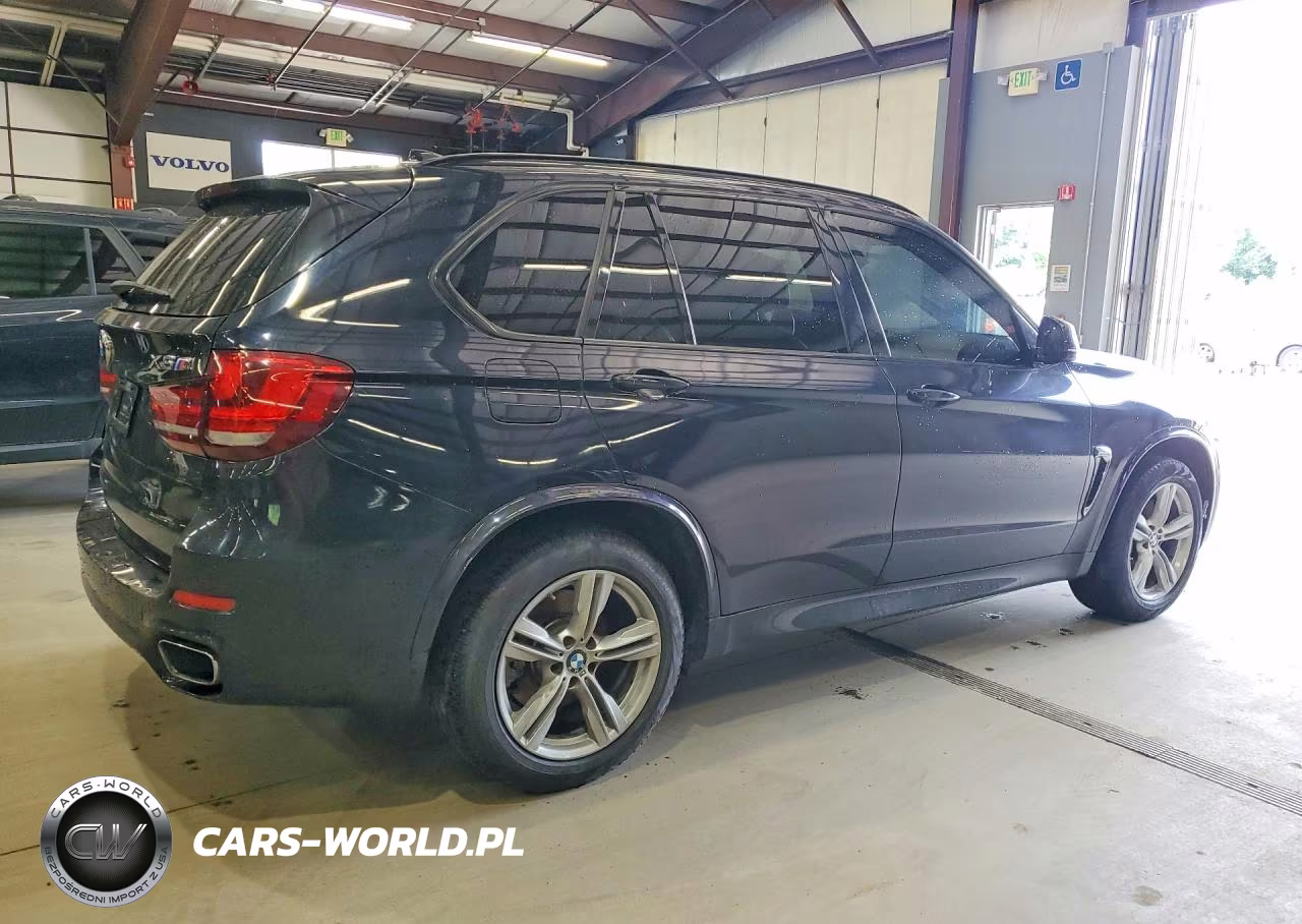 2016 BMW X5 xDrive50I VIN:5UXKR6C56G0J83504 - 3