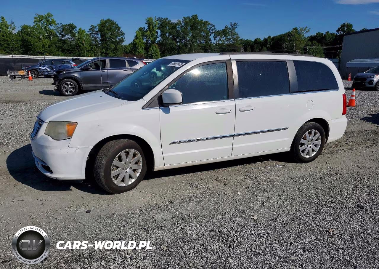 2014 Chrysler Town & Country Touring – zdjęcie 1 z 13
