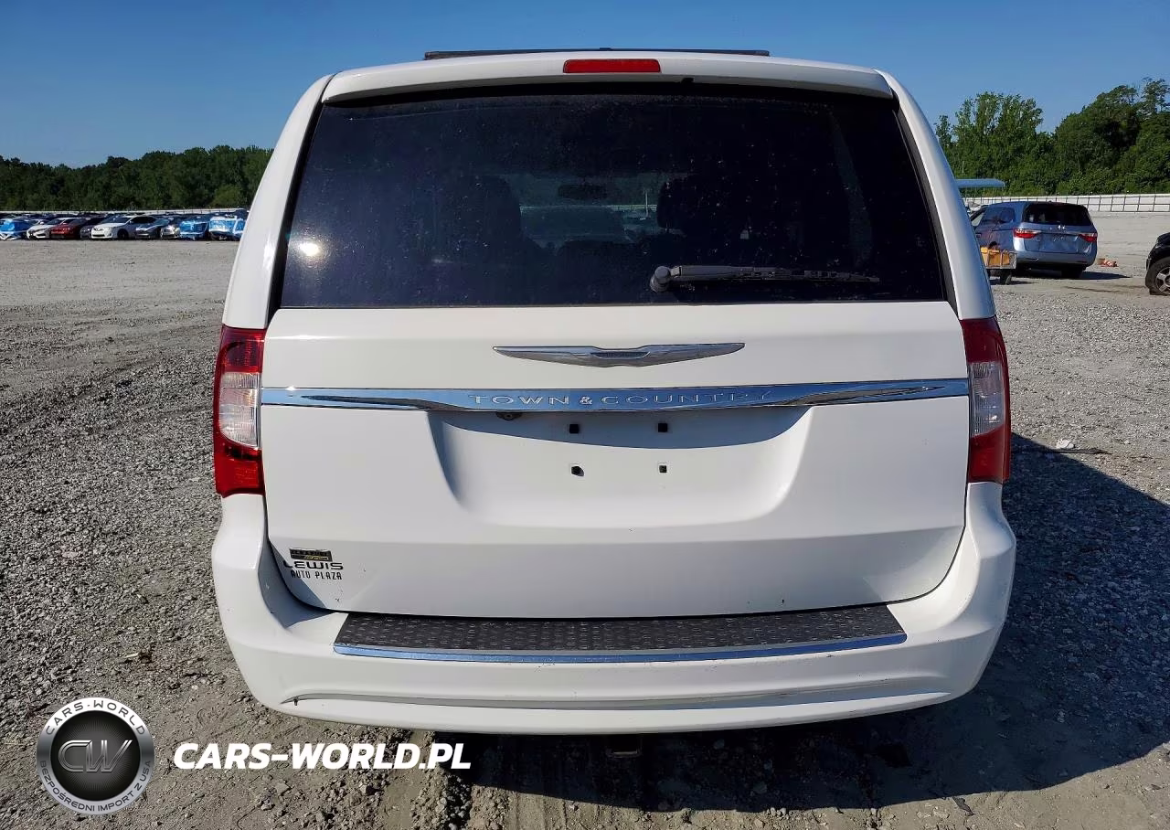 2014 Chrysler Town & Country Touring VIN:2C4RC1BG2ER448557 - 6