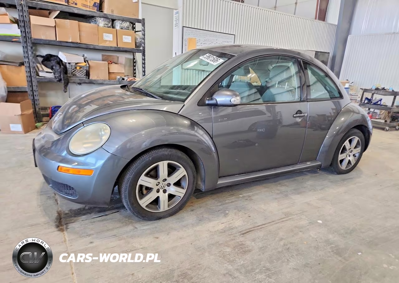 2006 Volkswagen New Beetle 2.5L Option Package 1