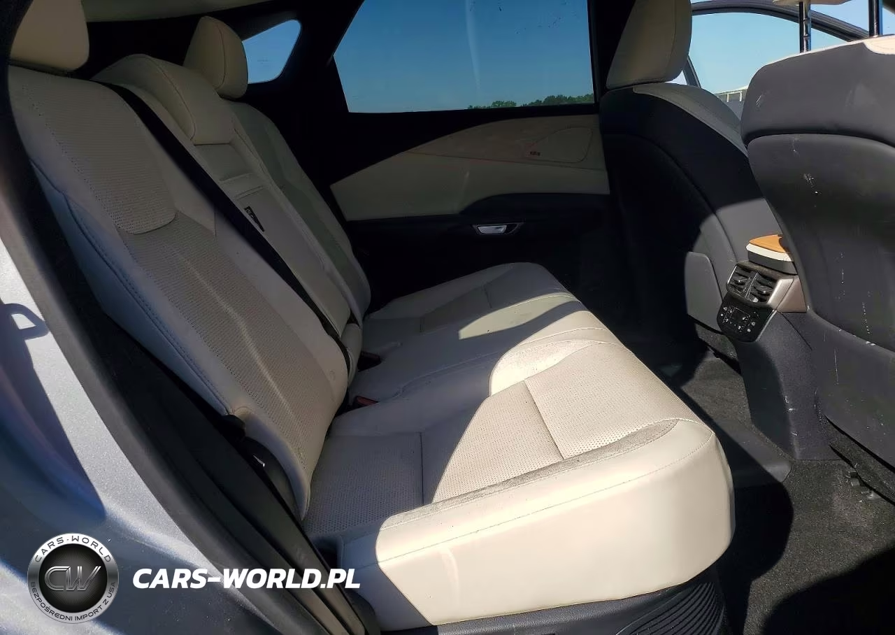 2024 Lexus Rx 450H+ Luxury VIN:JTJCJMGA3R2020371 - 11