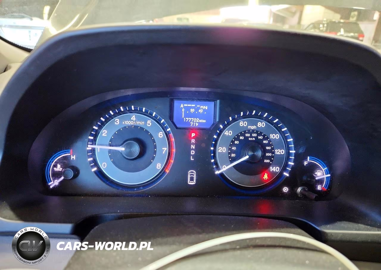 2011 Honda Odyssey Touring VIN:5FNRL5H90BB094738 - 9