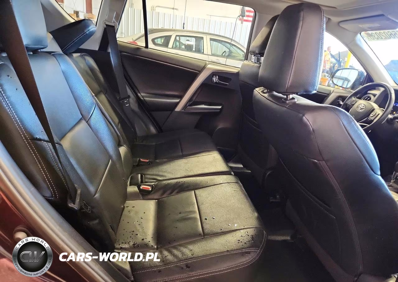 2018 Toyota Rav4 Xle VIN:2T3RFREV5JW826788 - 11