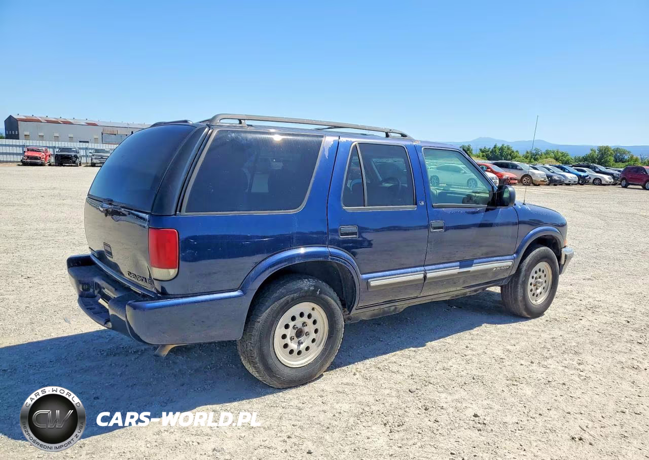 2000 Chevrolet Blazer VIN:1GNDT13W3Y2219671 - 3