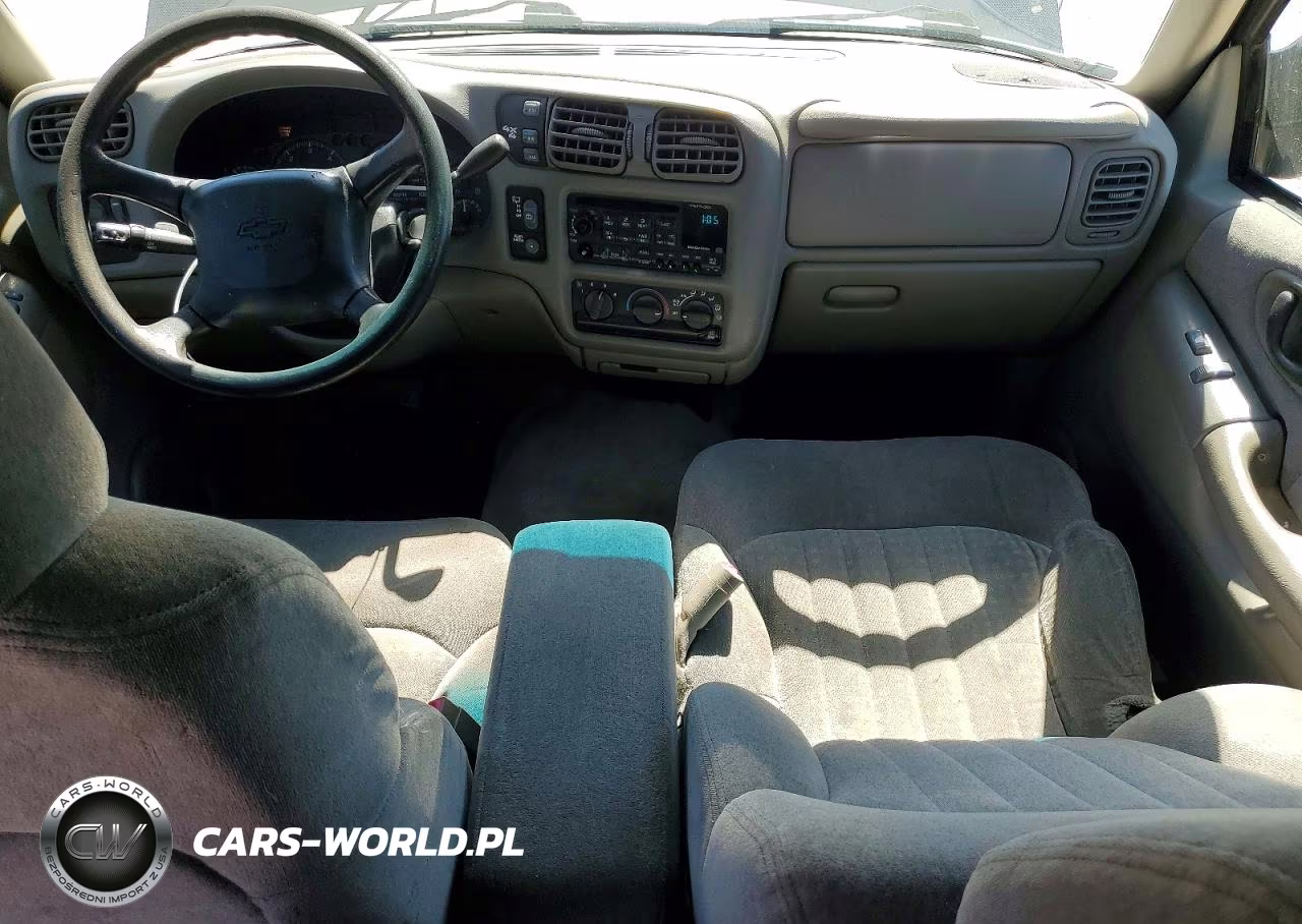 2000 Chevrolet Blazer VIN:1GNDT13W3Y2219671 - 8