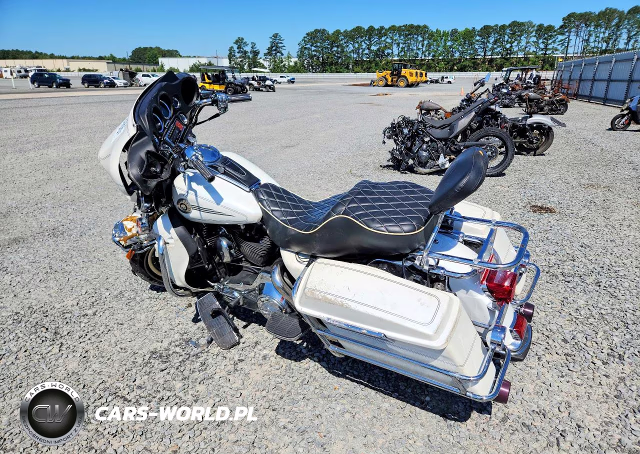2005 Harley-Davidson Flhtcui VIN:1HD1FCW1X5Y653544 - 2