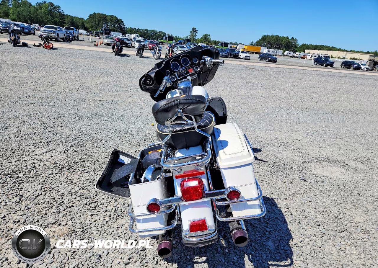 2005 Harley-Davidson Flhtcui VIN:1HD1FCW1X5Y653544 - 6