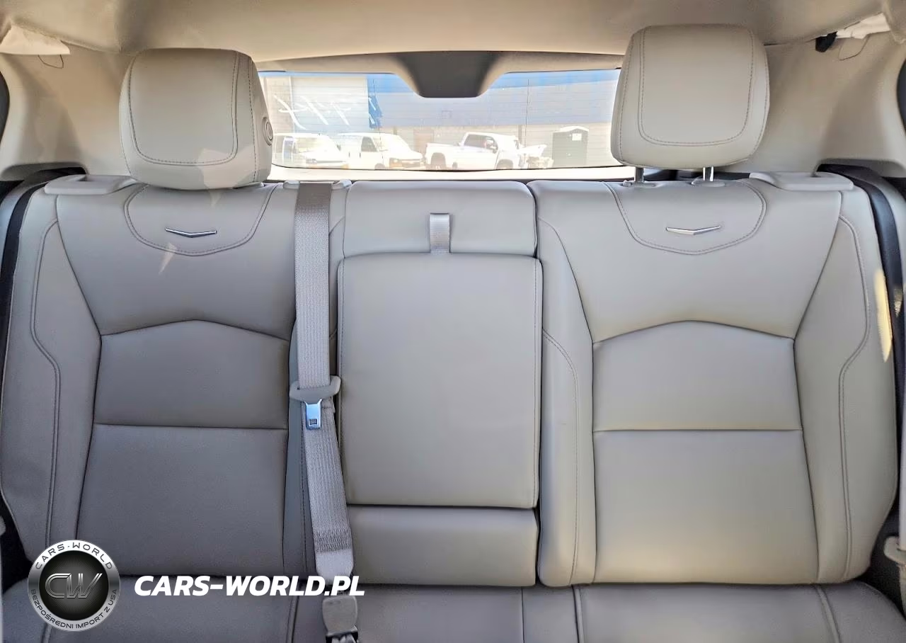 2022 Cadillac Xt4 Luxury VIN:1GYAZAR49NF137944 - 10