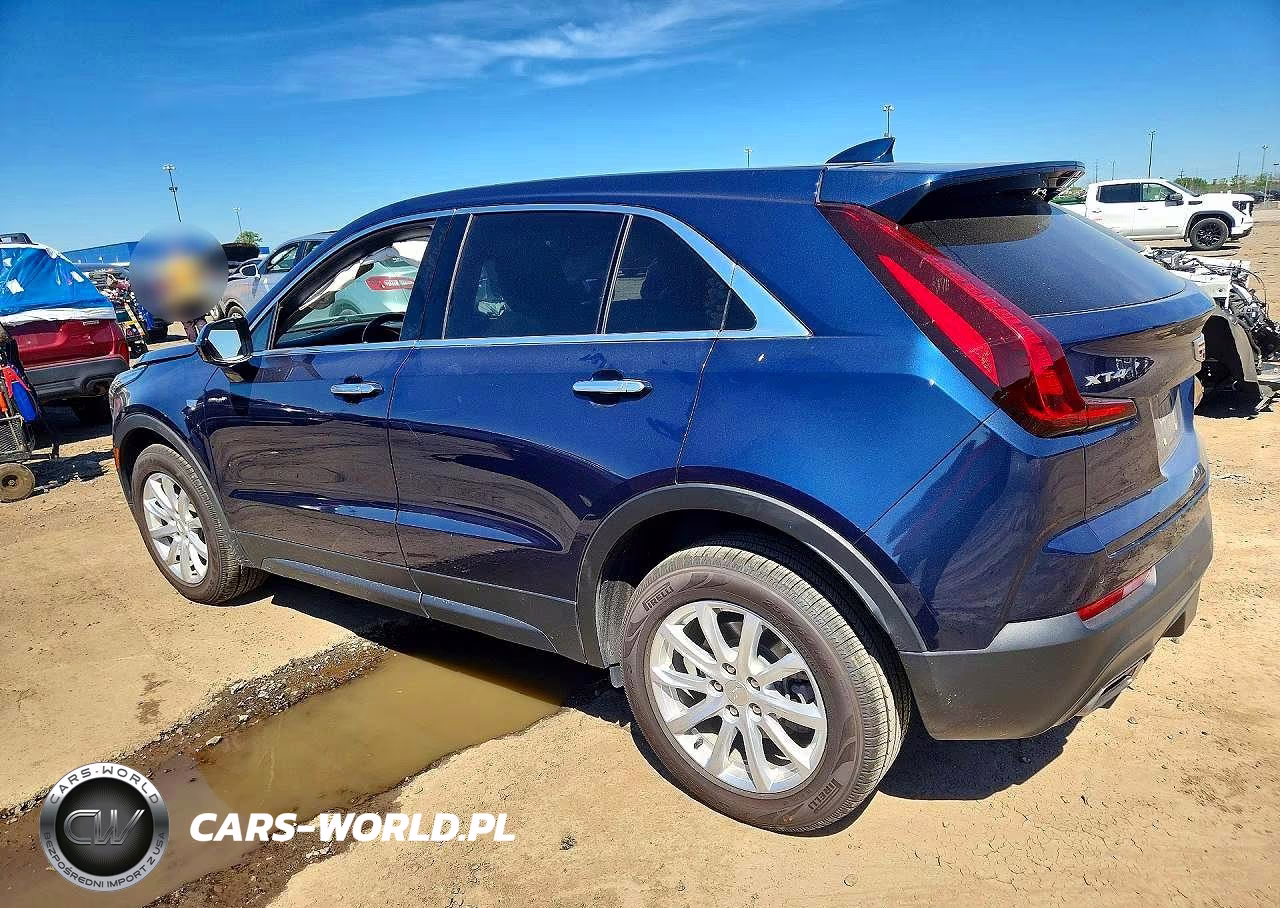 2022 Cadillac Xt4 Luxury VIN:1GYAZAR49NF137944 - 2