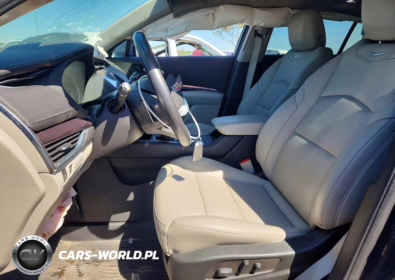 2022 Cadillac Xt4 Luxury VIN:1GYAZAR49NF137944 - 7
