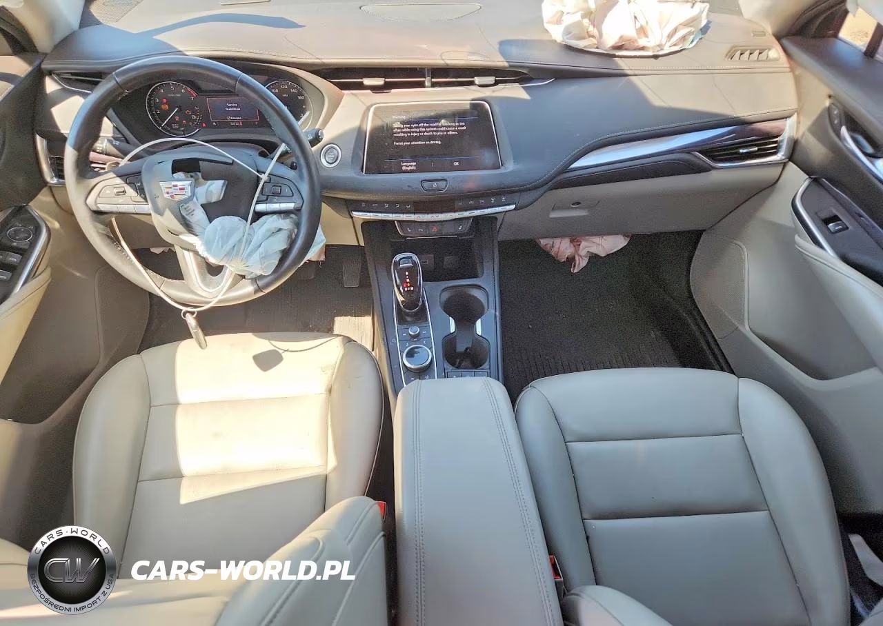 2022 Cadillac Xt4 Luxury VIN:1GYAZAR49NF137944 - 8